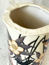 Load image into Gallery viewer, COLUMBINE VASE NO. 1
