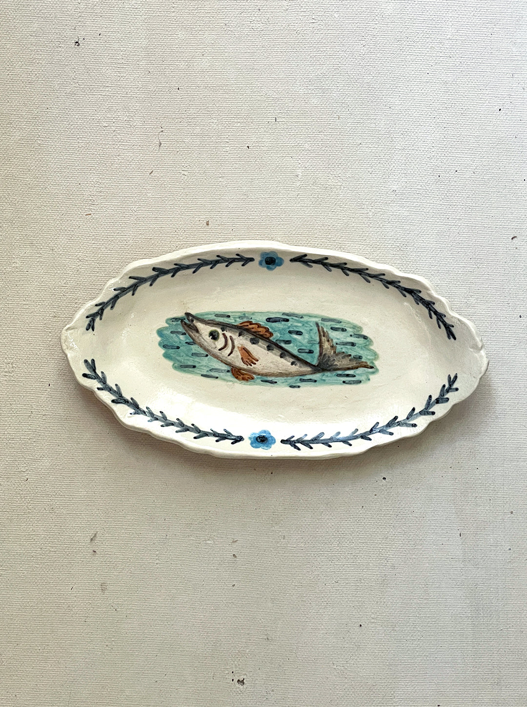 SMALL DISH WITH SARDINE MOTIF