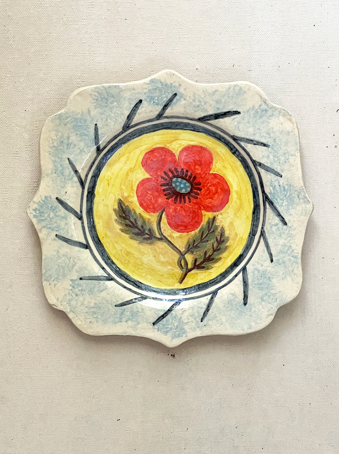 RED FLOWER PLATE